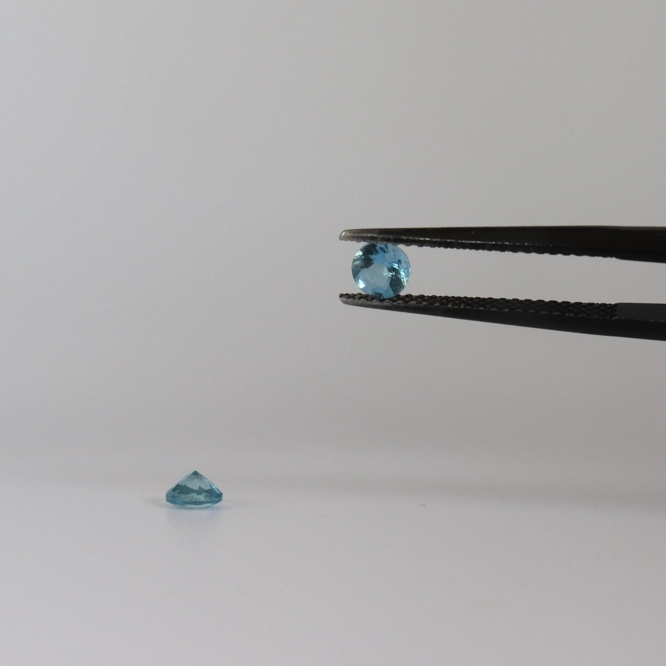 4mm & 5mm Round Santa Maria Aquamarine Stone