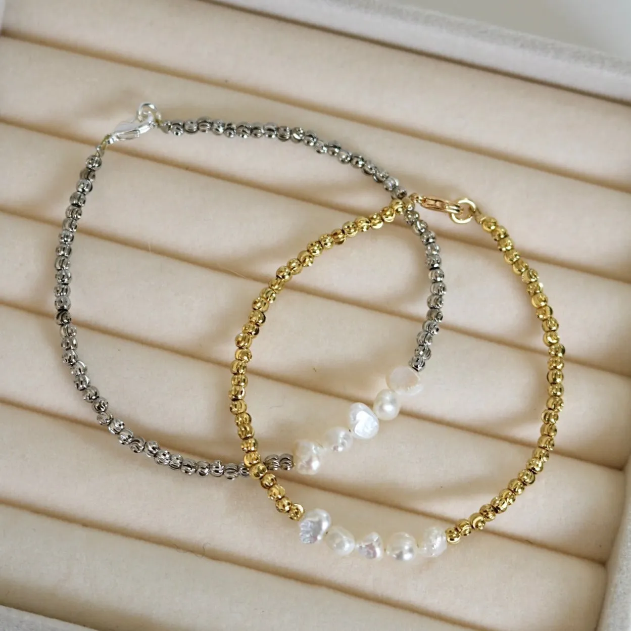 ELISE PEARL BEADED BRACELET IN PLATINUM
