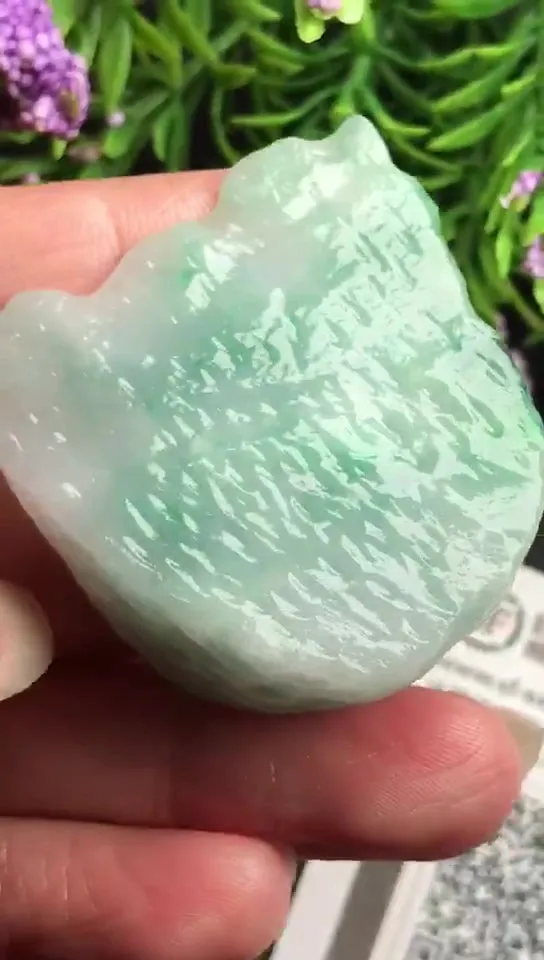 Natural Jade Rough Jadeite Raw (3.7x3.7X1.5cm)-S3270